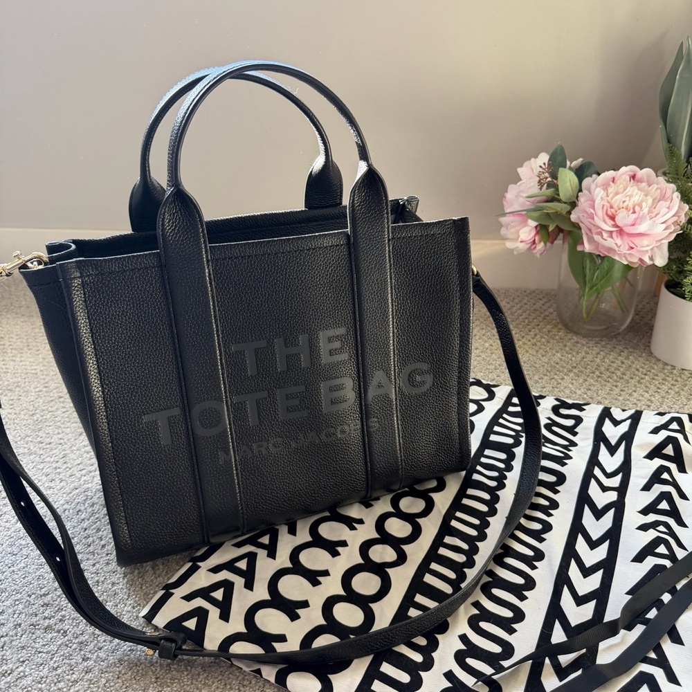 Marc Jacobs Black Leather Tote